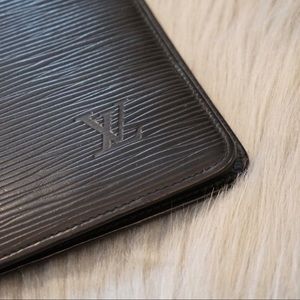 Louis Vuitton Epi Noir Long Wallet - Fits iPhone!